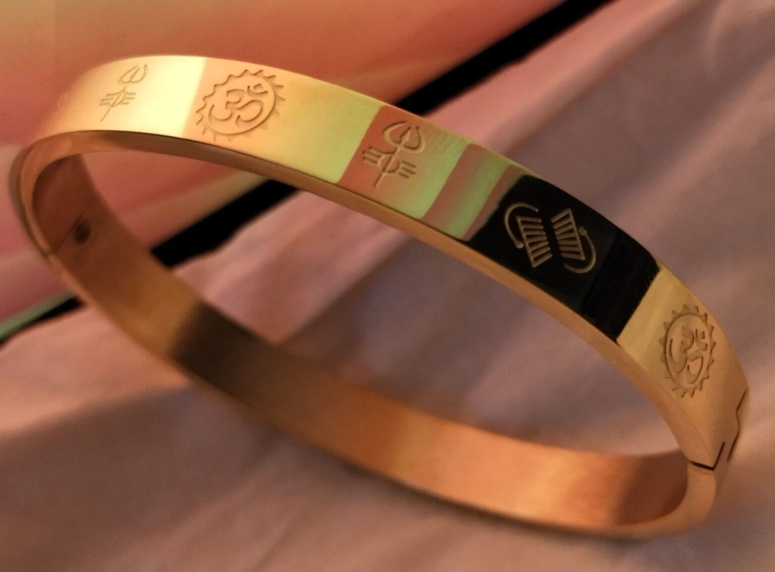 Trishul Om Premium Golden Kada Bracelet For Men - Image 2