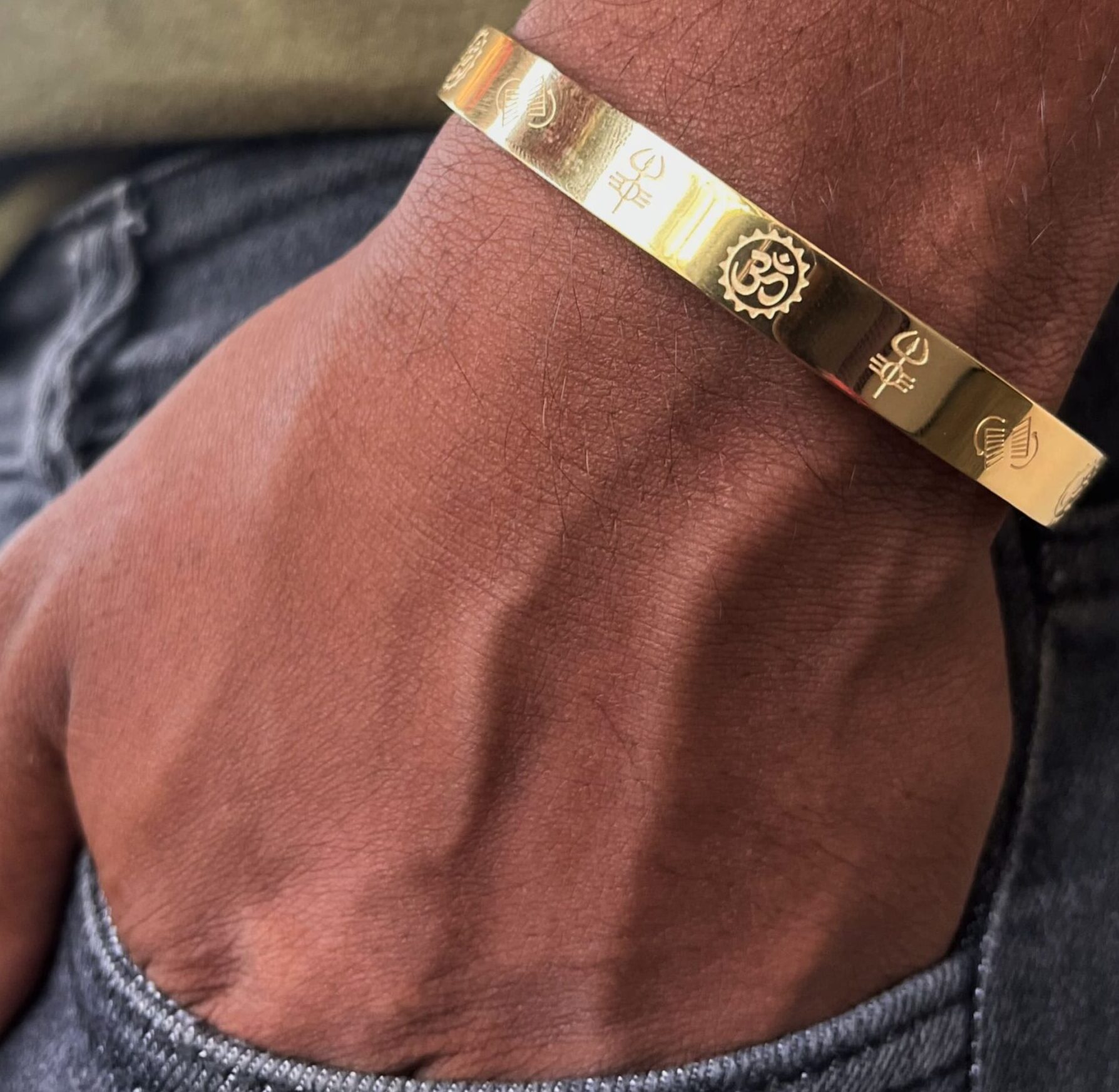 Trishul Om Gold Kada Men