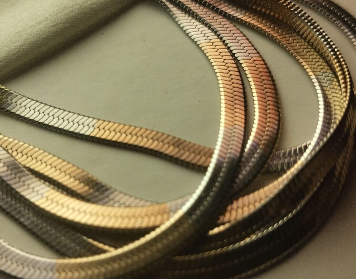 Stylish Dual Tone Gold Silver Plated Snake Chain for Men