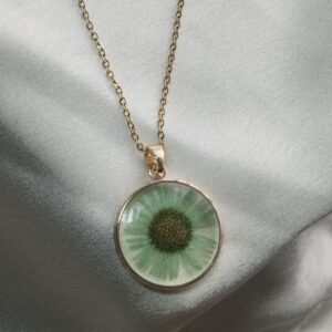 Green Floral Pedant Resin Gold Necklace for Women